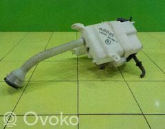 Lexus RX 300 Windshield washer fluid reservoir/tank 