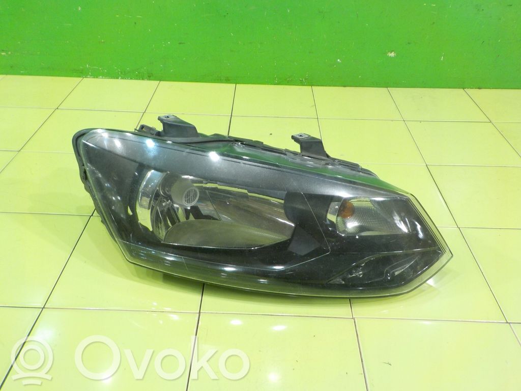 Volkswagen Polo V 6R Phare frontale