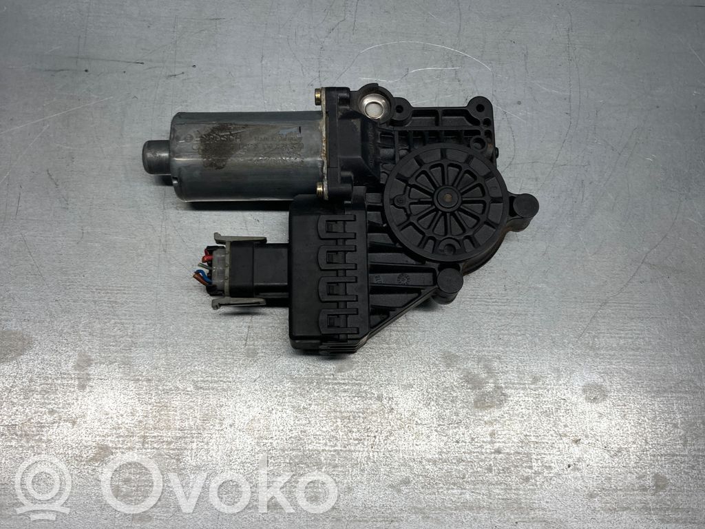 Opel Astra G Silnik regulatora szyby drzwi przednich 