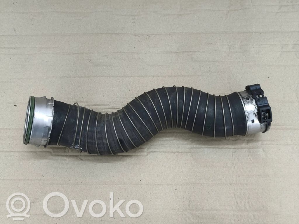 BMW 3 E90 E91 Intercooler hose/pipe 