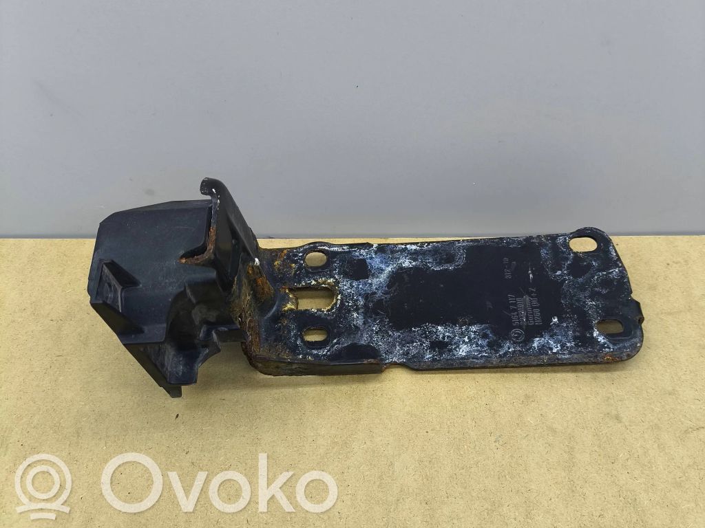 BMW 3 E92 E93 Radiator mount bracket 