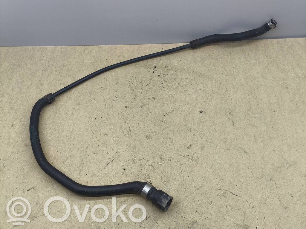 Engine coolant pipe/hose   7565092
