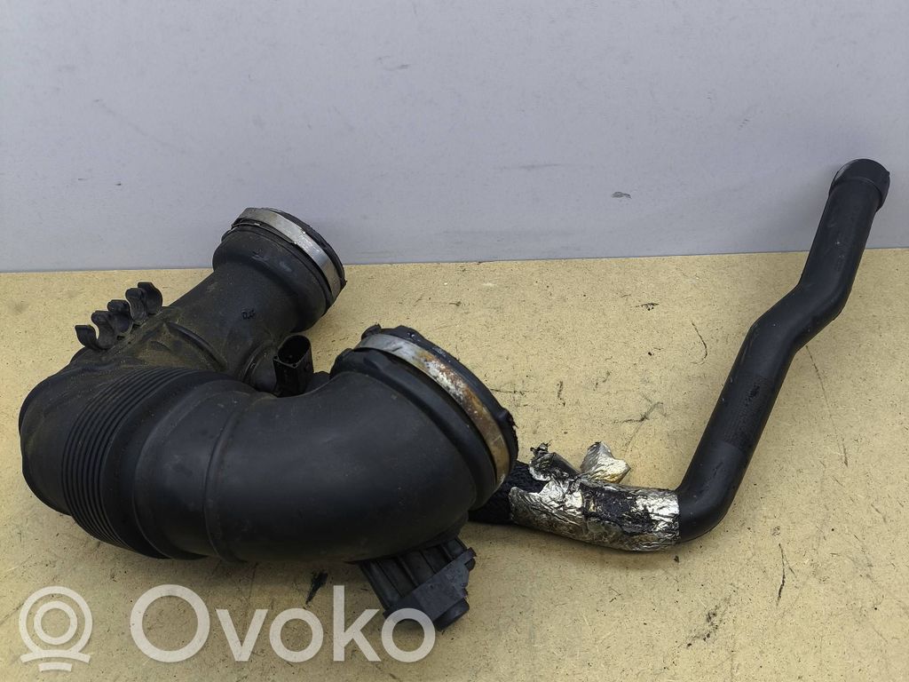 Mercedes-Benz C W204 Oro vamzdis į turbiną 