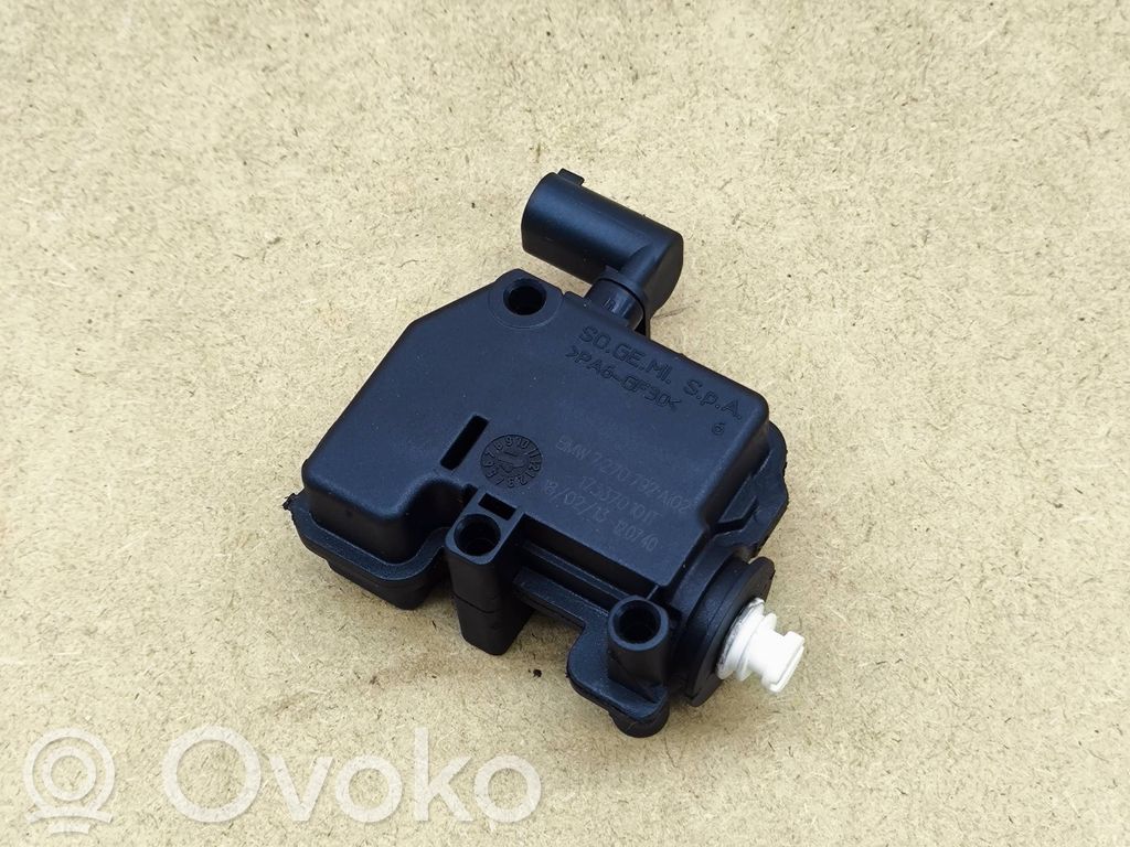 BMW 3 F30 F35 F31 Fuel tank cap lock motor 