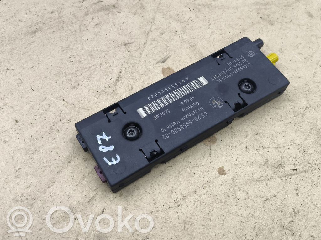 BMW 1 E81 E87 Antenos stiprintuvas 