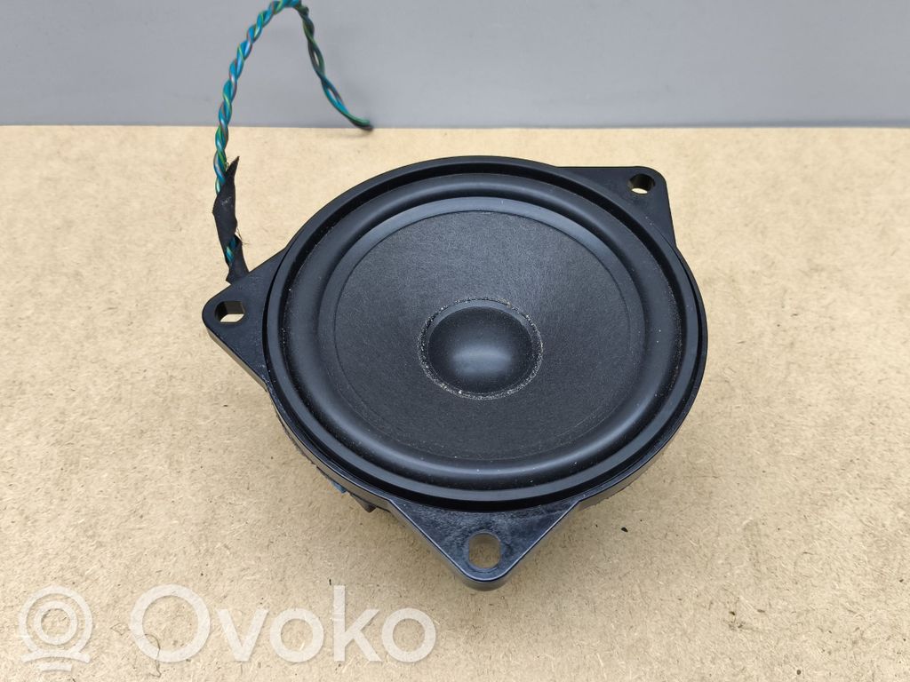 BMW 1 E81 E87 Front door speaker 