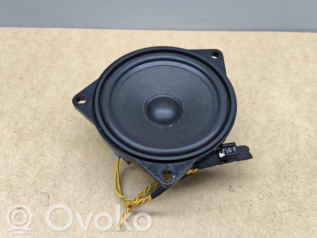 BMW 1 E81 E87 Front door speaker 