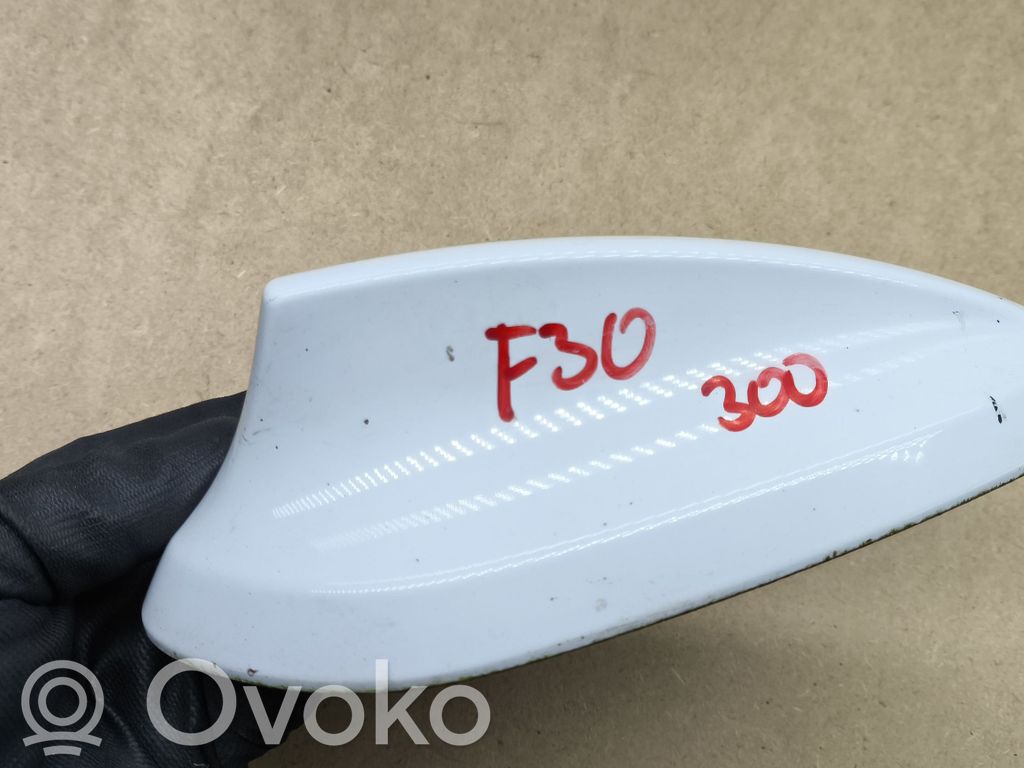 BMW 3 F30 F35 F31 Osłona anteny dachowej GPS 