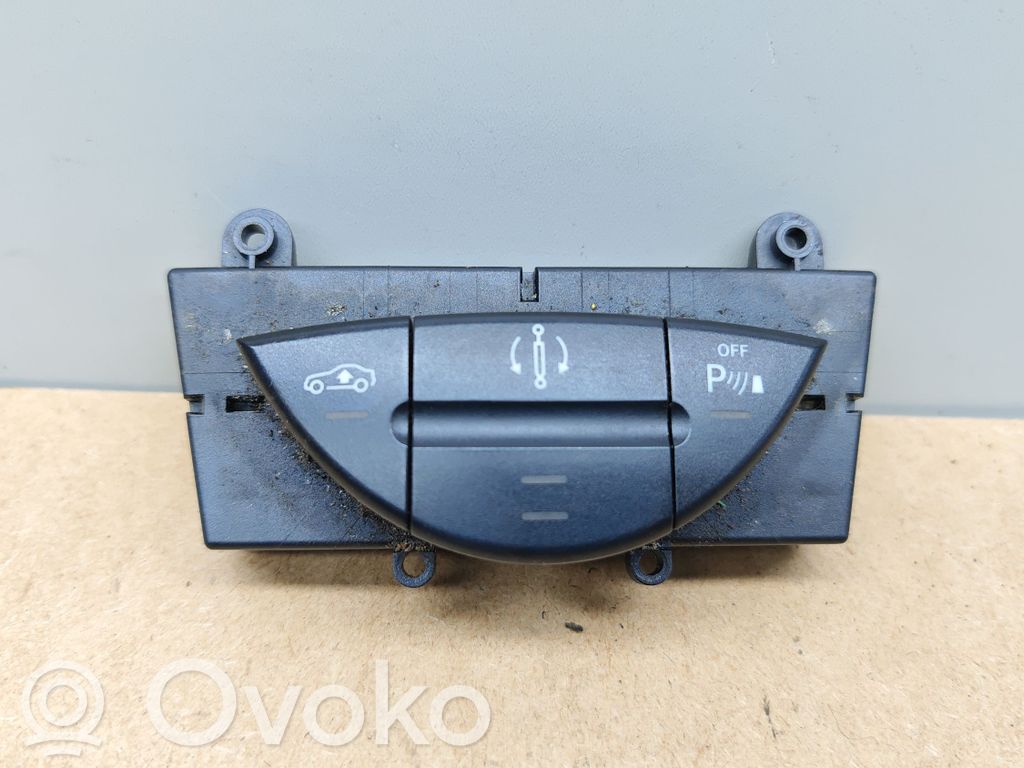 Mercedes-Benz CLS C219 Parking (PDC) sensor switch 
