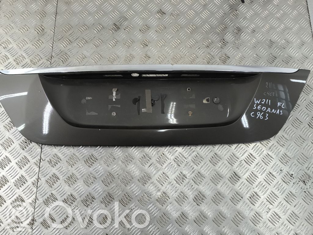 Mercedes-Benz E W211 Tailgate/trunk/boot lid 