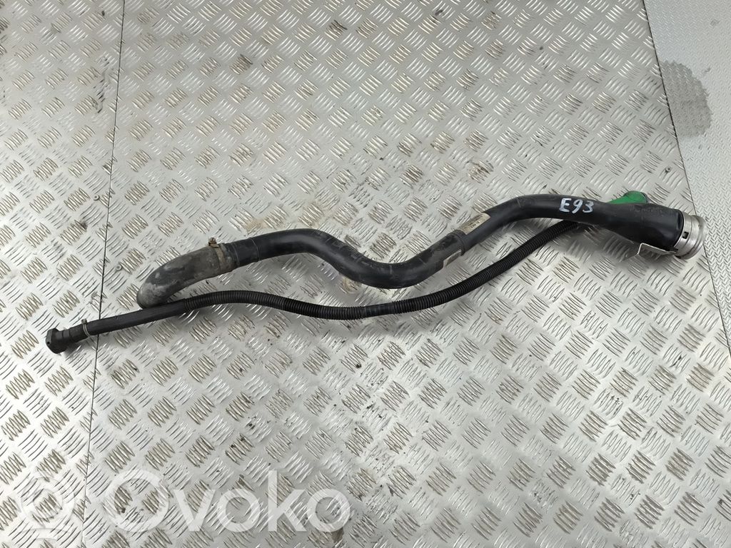 BMW 3 E92 E93 Degalų bako užpylimo vamzdis 