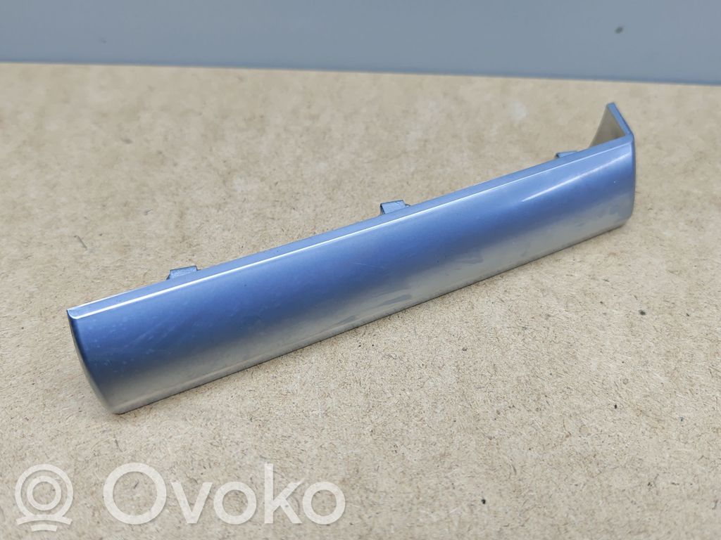 Panel trim   6956691