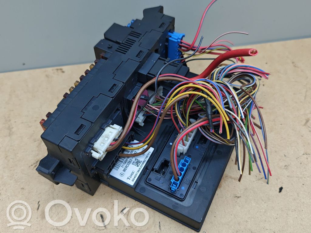 Mercedes-Benz E W211 Fuse module 