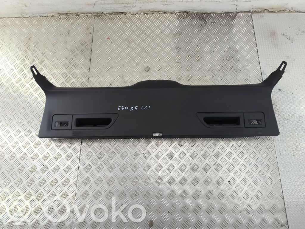 BMW X5 E70 Tailgate trim 