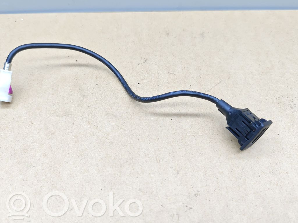 Mercedes-Benz C W204 Enchufe conector USB 