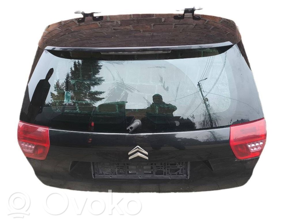 Tailgate/trunk/boot lid   KTVD