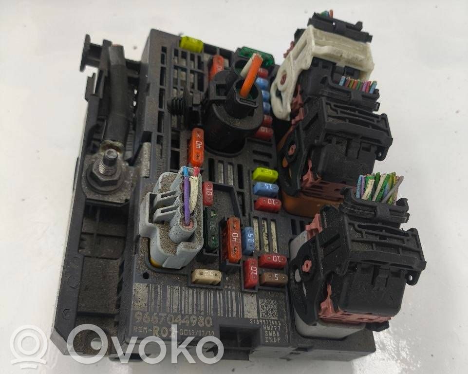 Citroen C4 Grand Picasso Fuse module 