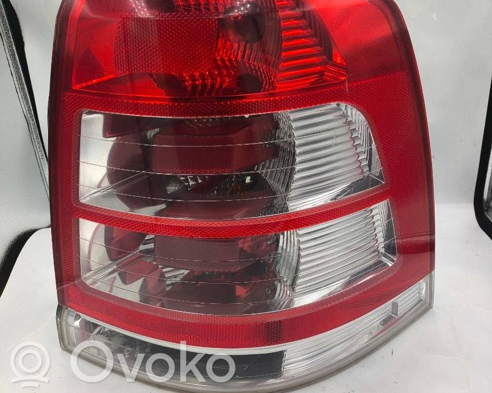 Opel Zafira B Lampa tylna 
