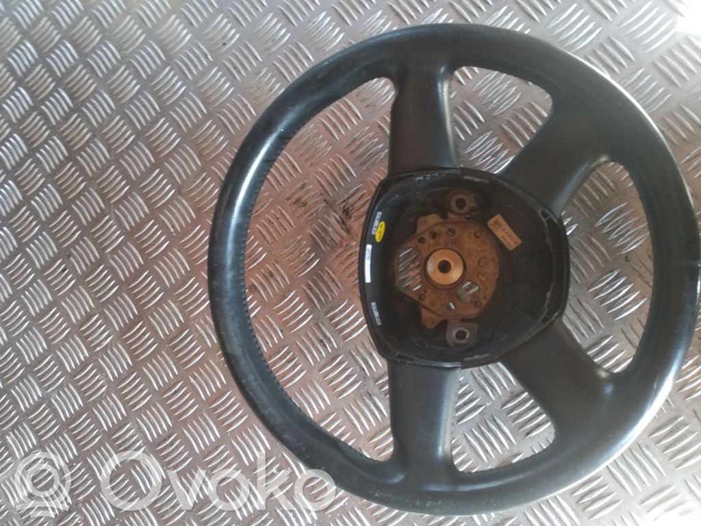 Audi A4 S4 B7 8E 8H Ohjauspyörä 
