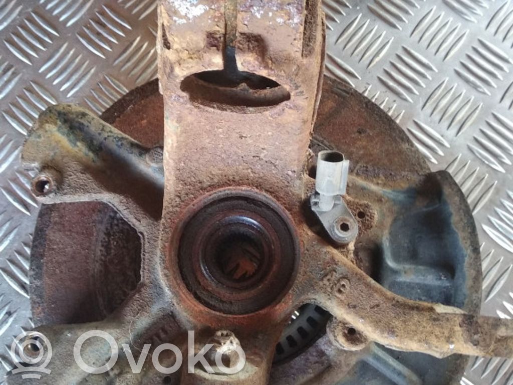 Cubo de rueda delantera