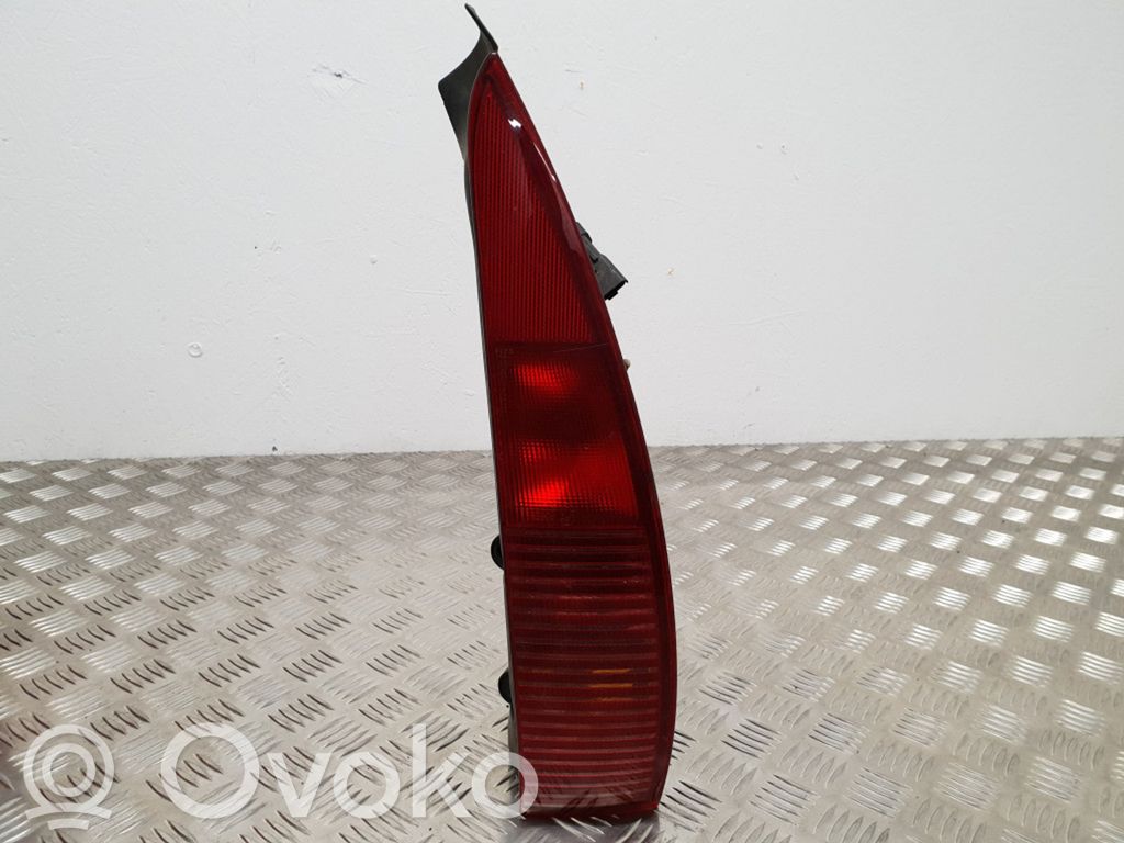 Rear/tail lights