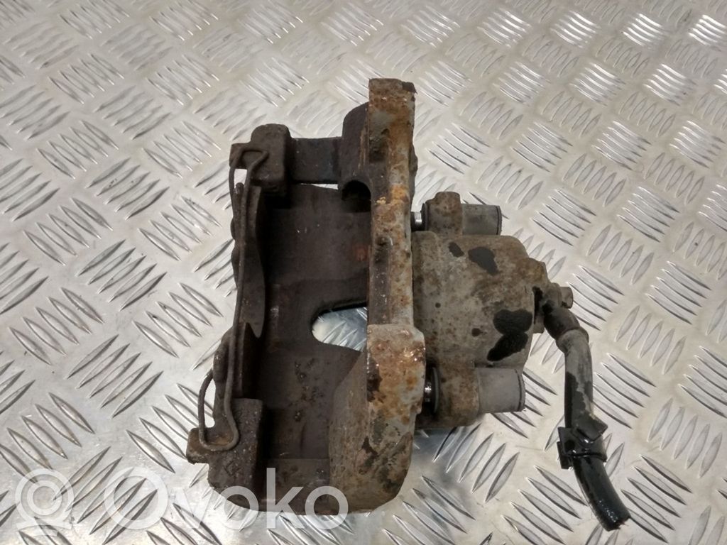 Etujarrusatula   FNB5725,9824AAC2