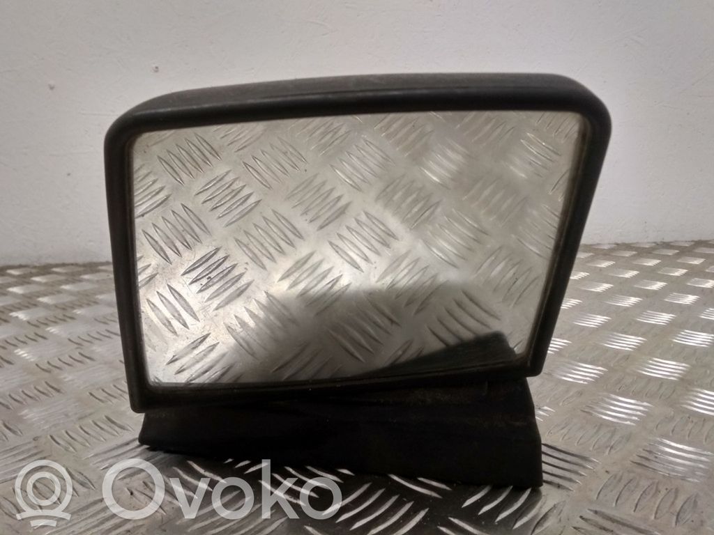 Renault Trafic I Oglindă exterioară manuală 