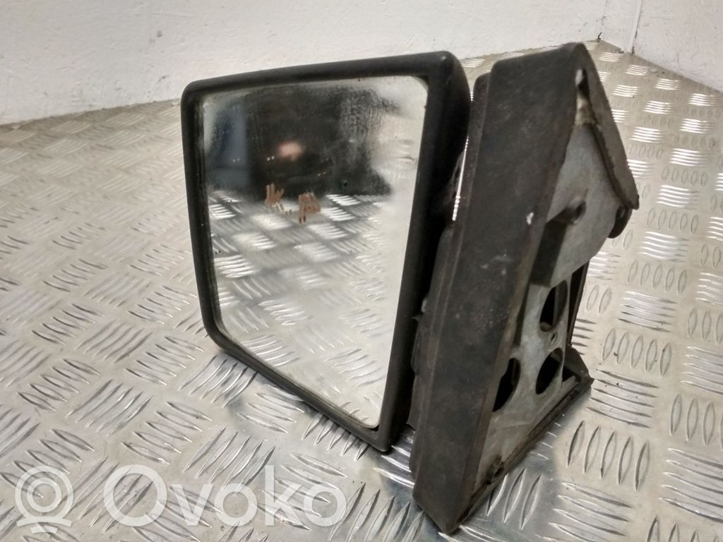 Renault Trafic I Oglindă exterioară manuală 
