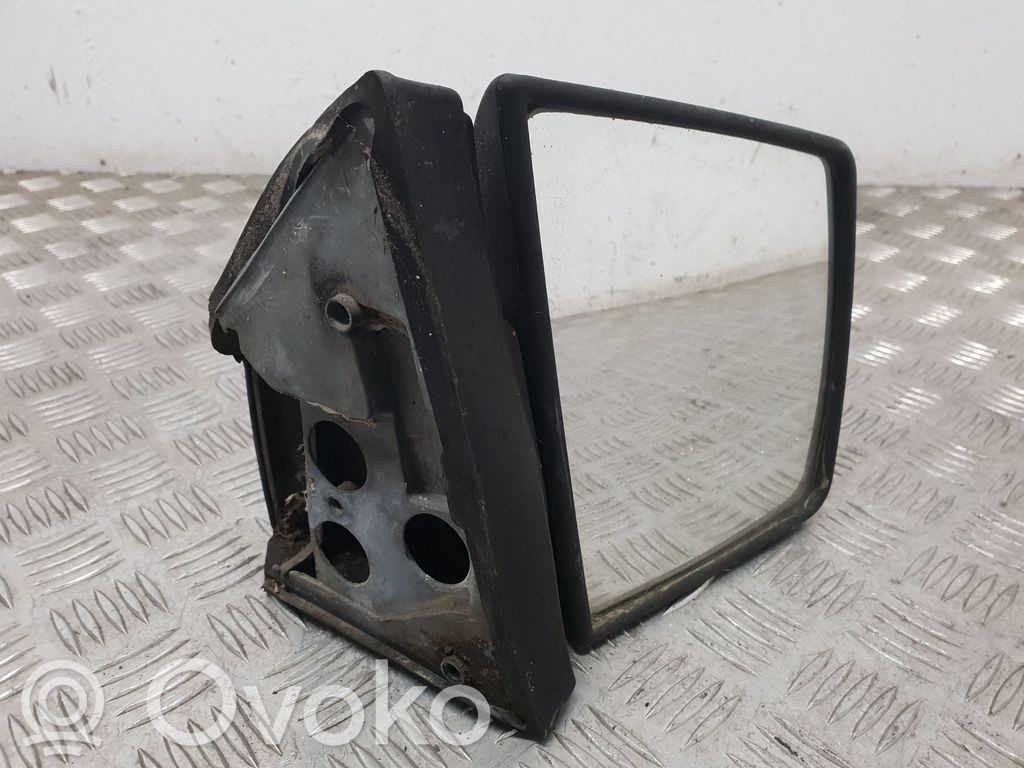 Renault Trafic I Oglindă exterioară manuală 