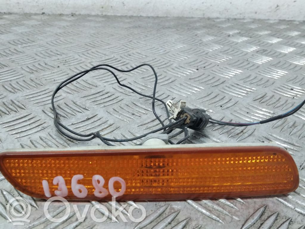 Etusuuntavilkku   30621938,34400220
