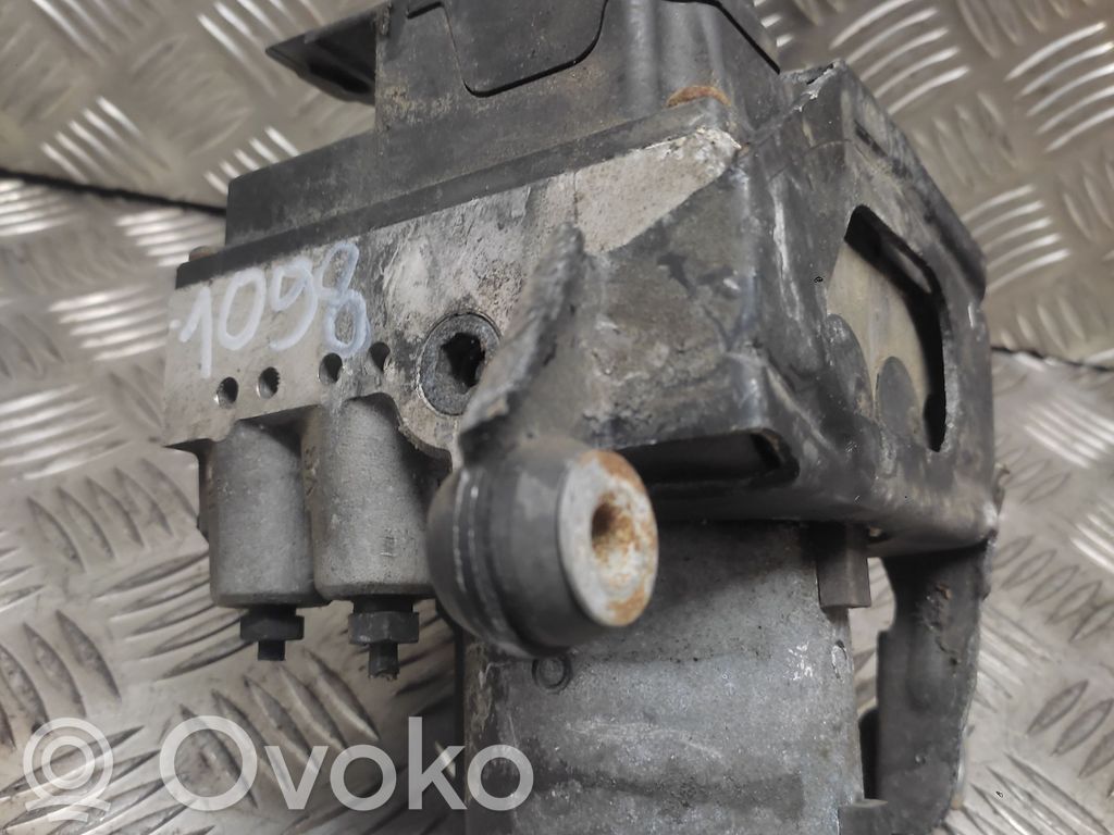 Audi A4 S4 B5 8D ABS-pumppu 