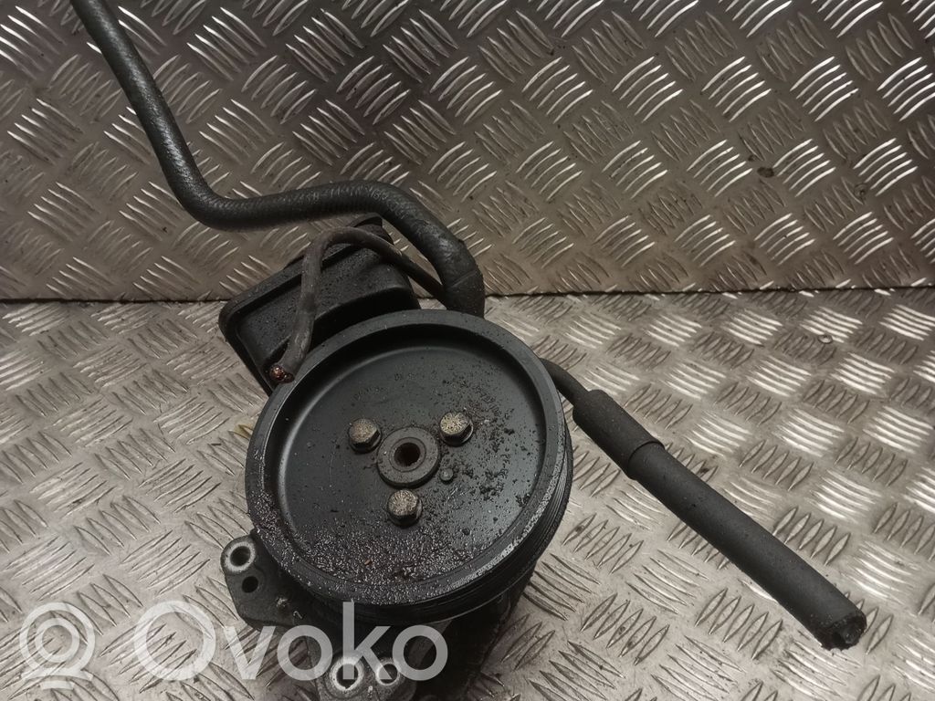 Ohjaustehostimen pumppu   675675,7692974519