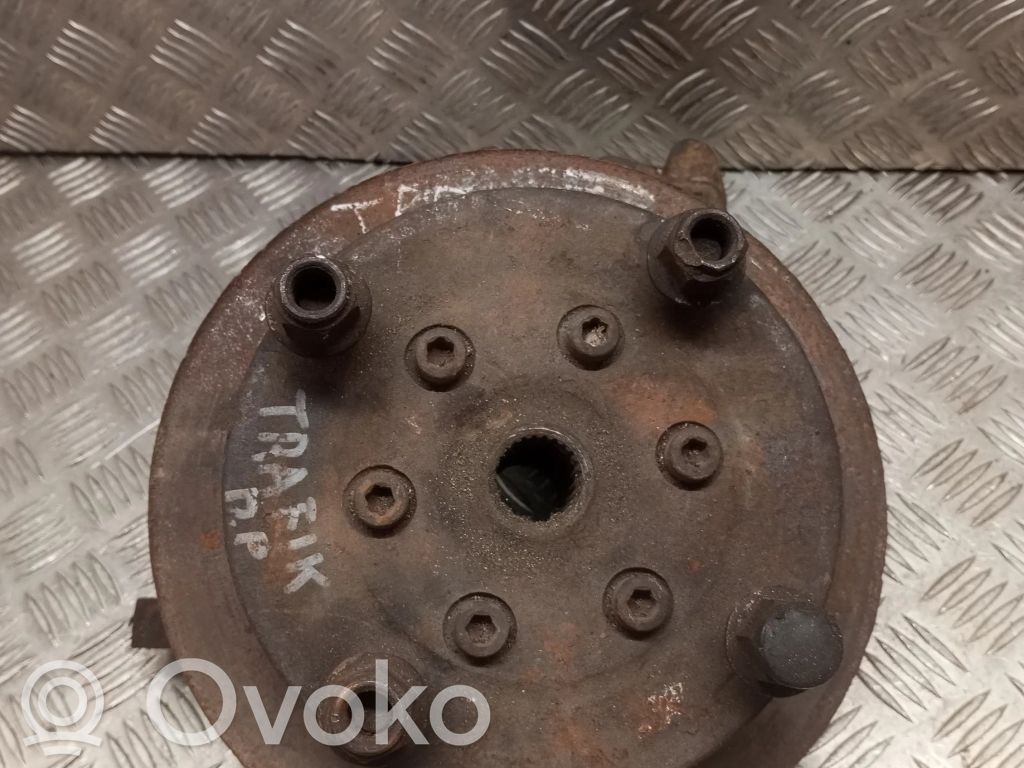 Front wheel hub