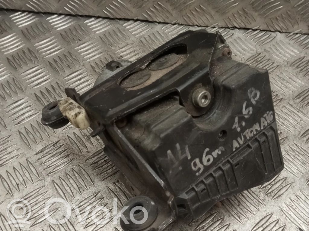 Audi A4 S4 B5 8D ABS Pump 