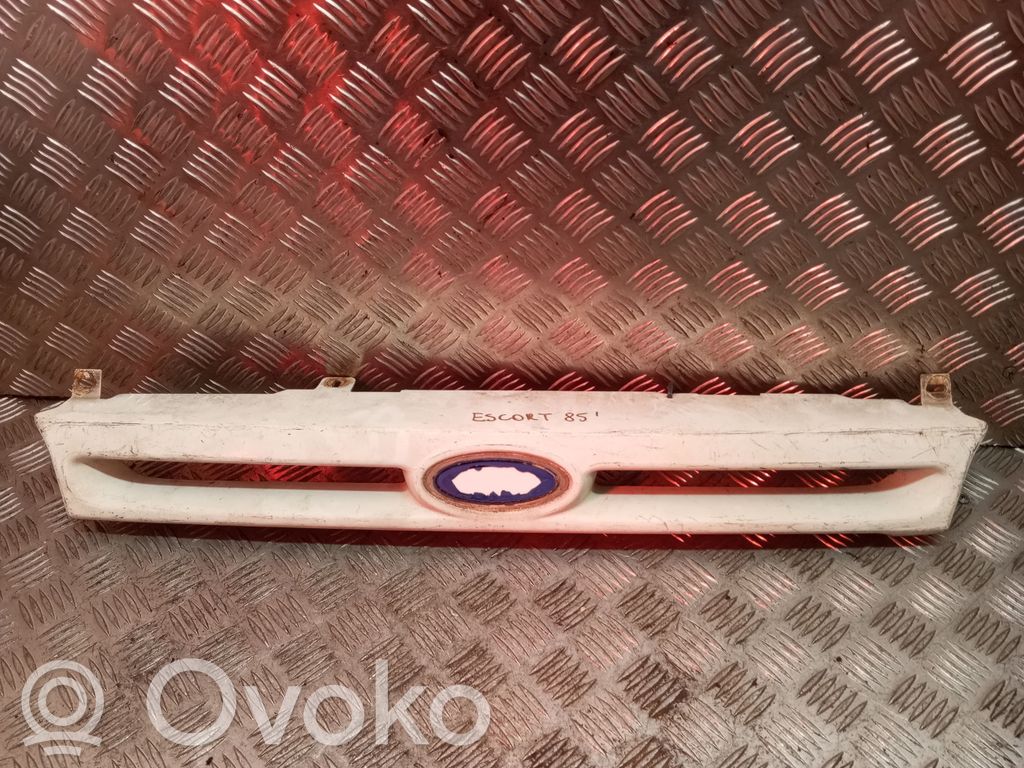 Ford Escort Etusäleikkö 