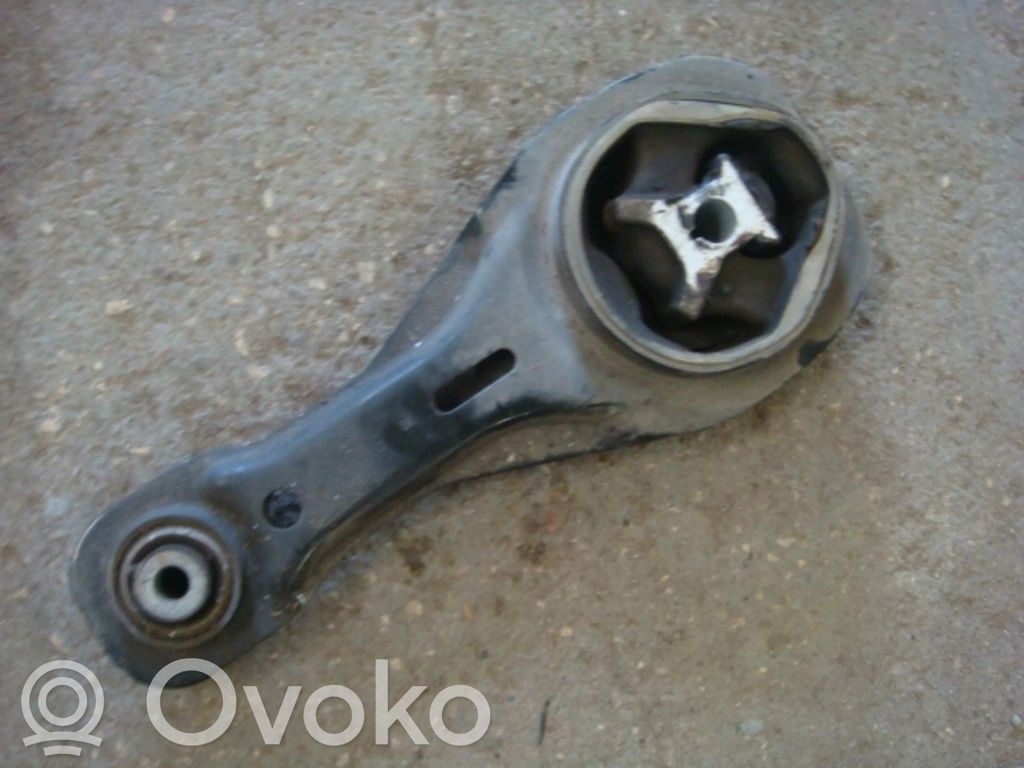 Engine mount bracket