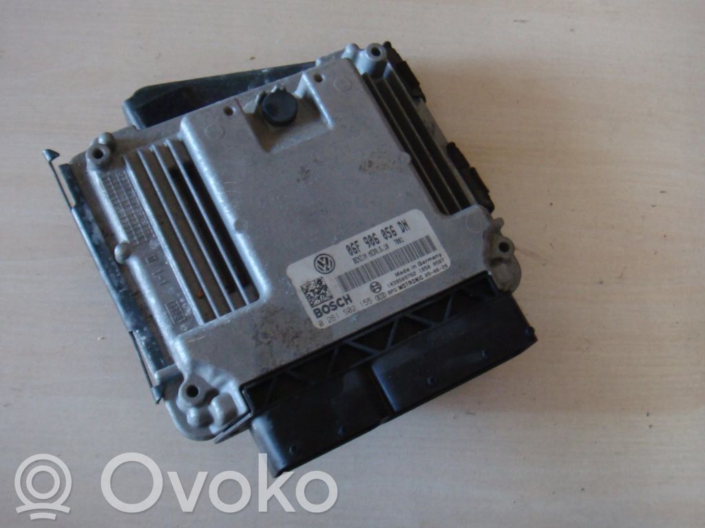 Volkswagen PASSAT B6 Engine control unit/module 