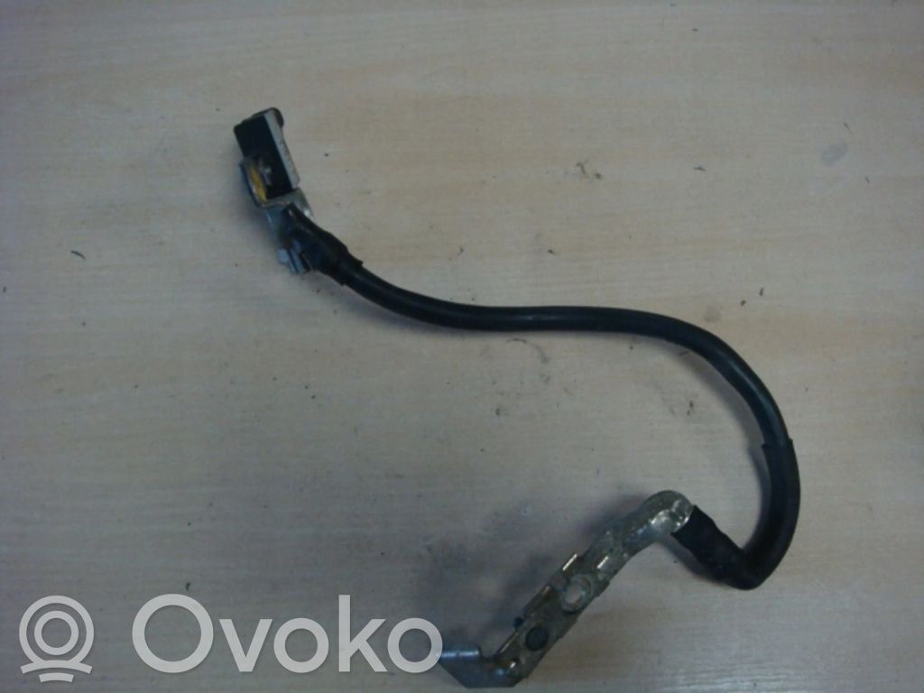 Volkswagen Golf VII Minus / Klema / Przewód akumulatora 