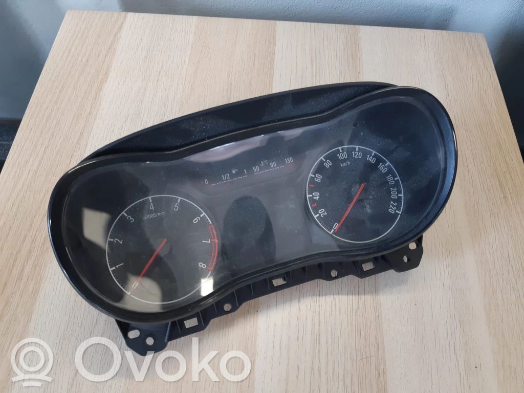 Opel Corsa E Speedometer (instrument cluster) 
