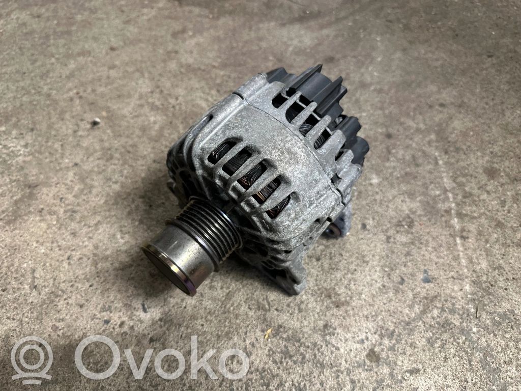 Alternator   04E903021N