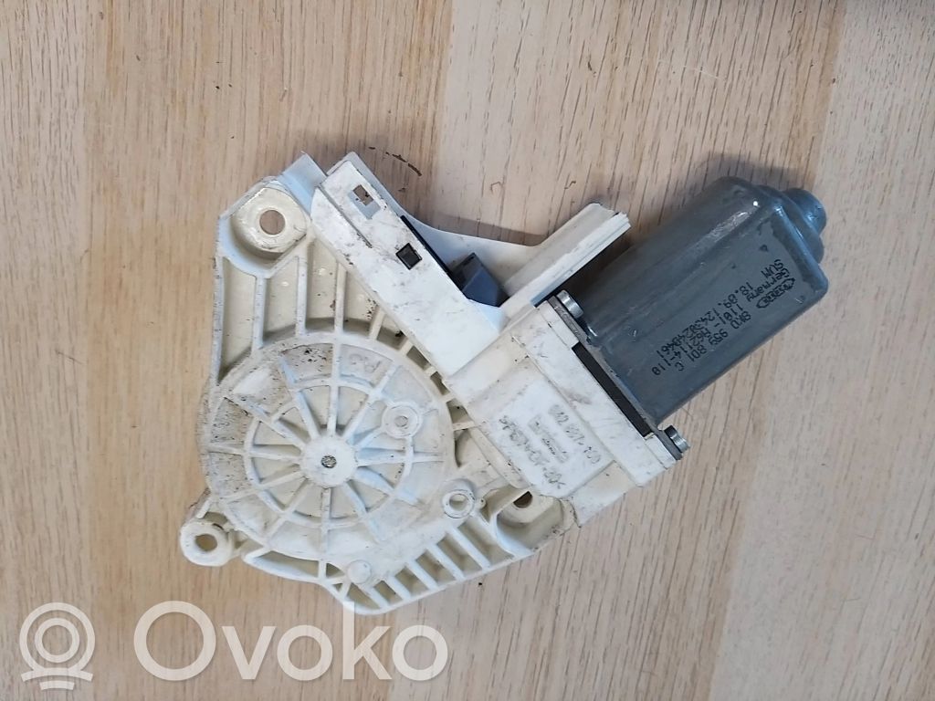 Audi A1 Front door window regulator motor 