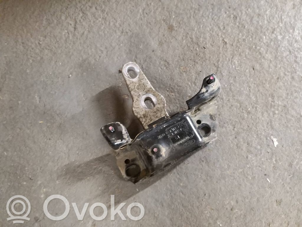 Ford Fiesta Engine mount bracket 