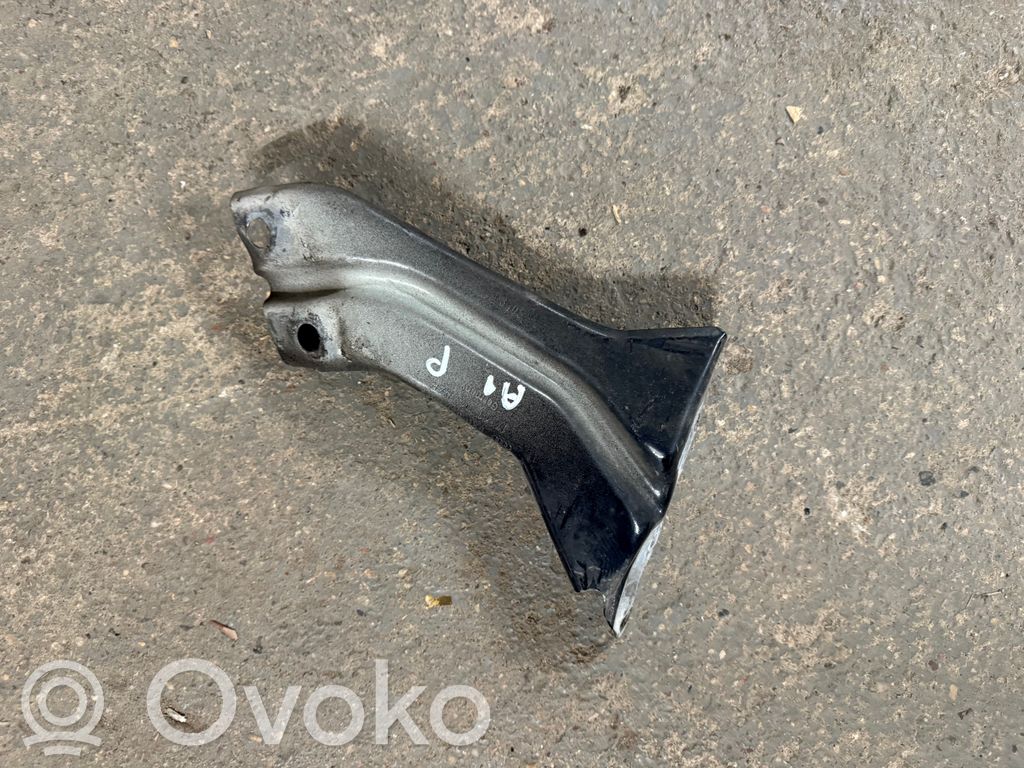 Audi A1 Fender mounting bracket 