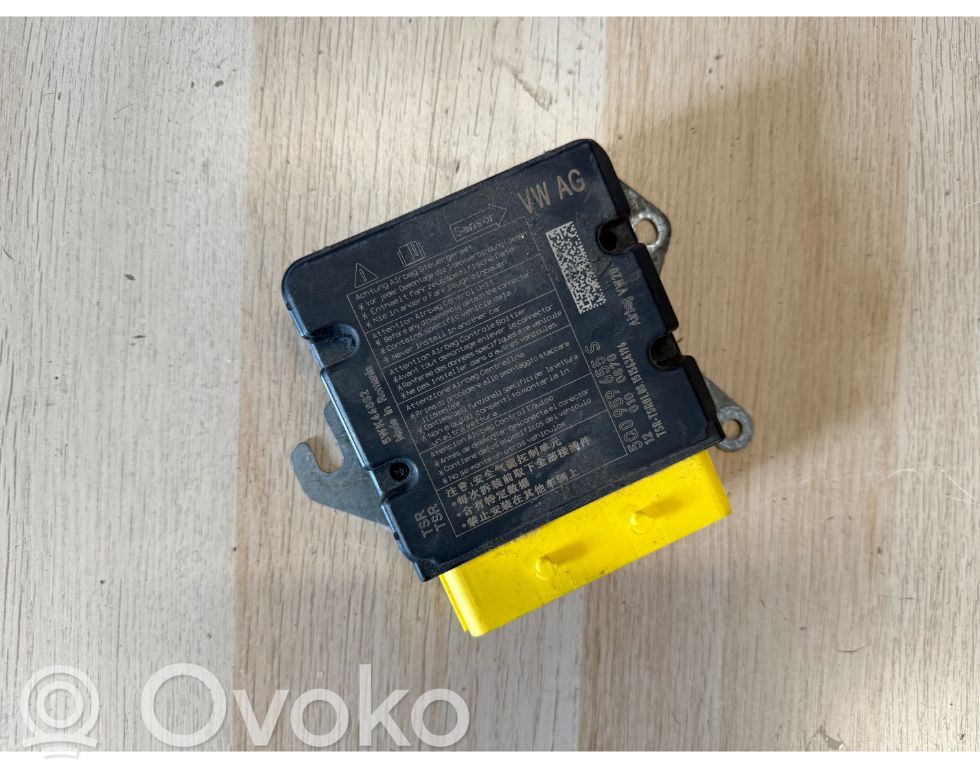 Volkswagen e-Golf Airbag control unit/module 