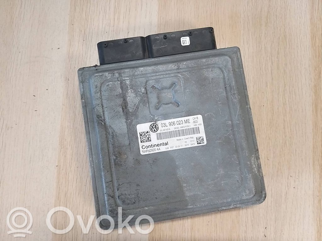 Volkswagen Polo V 6R Engine control unit/module 