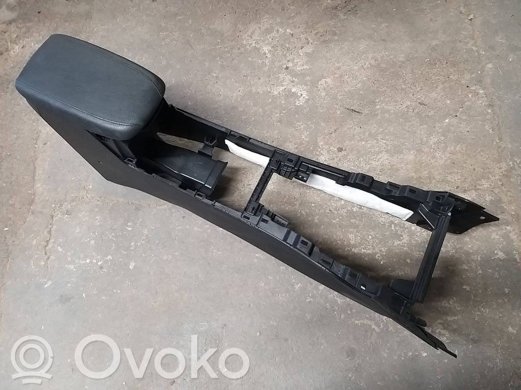 KIA Ceed Reposabrazos 