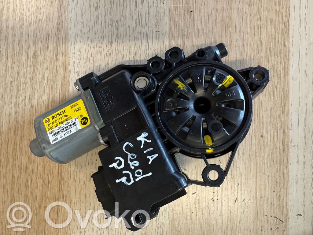 KIA Ceed Varikliukas priekinio langų pakėlėjo 