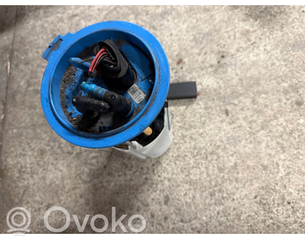 Volkswagen PASSAT B6 Bomba interna de combustible 