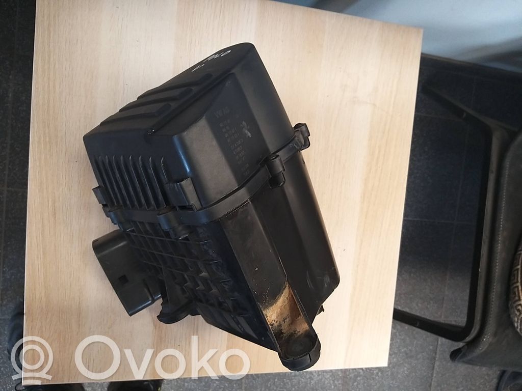 Seat Ibiza IV (6J,6P) Air filter box 