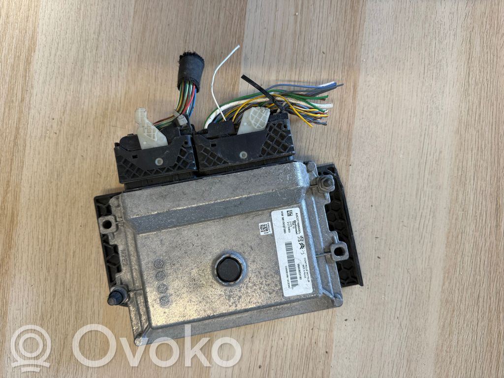 Opel Corsa F Engine control unit/module 